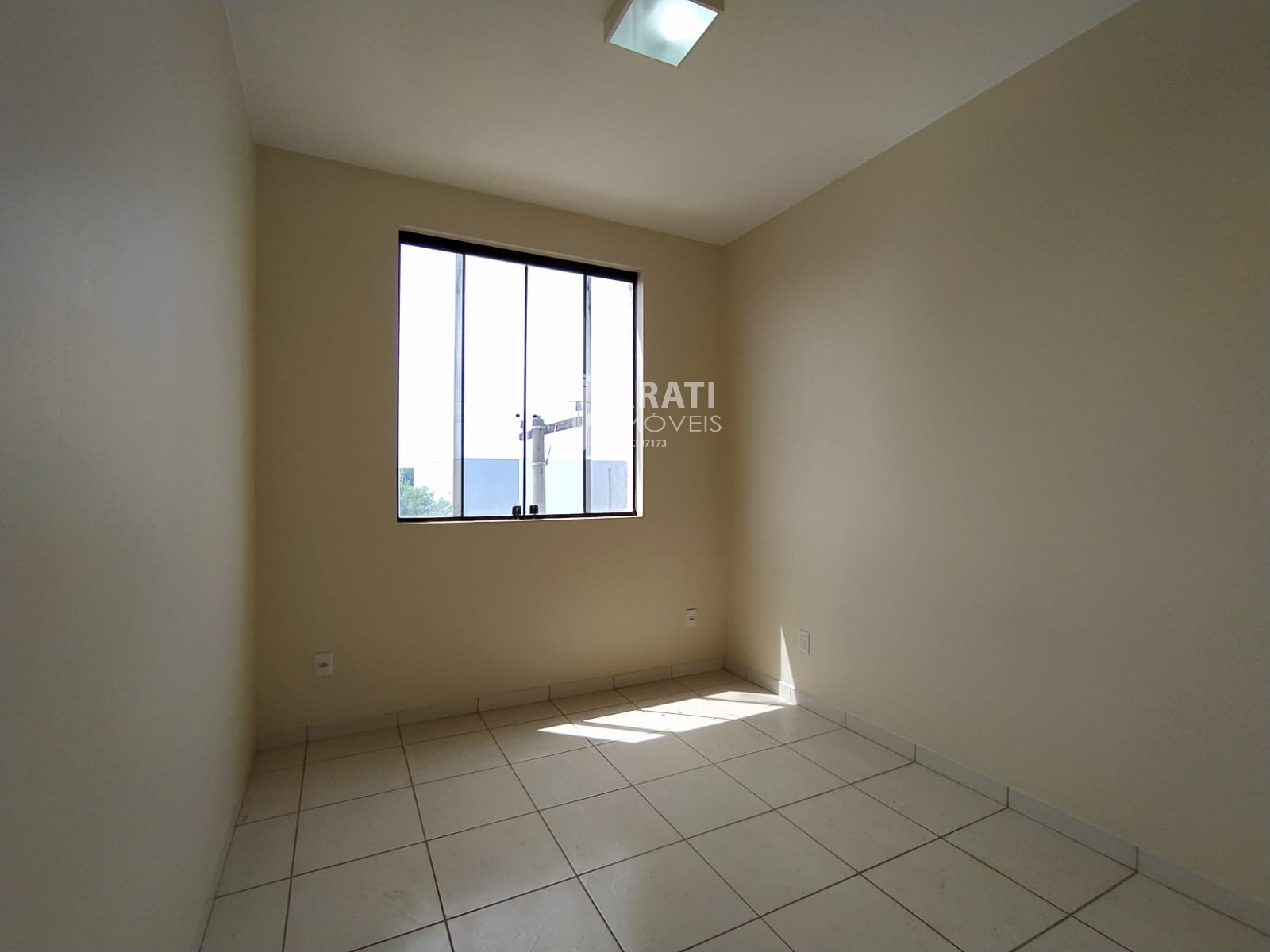 Apartamento para alugar no bairro Vila Chaud